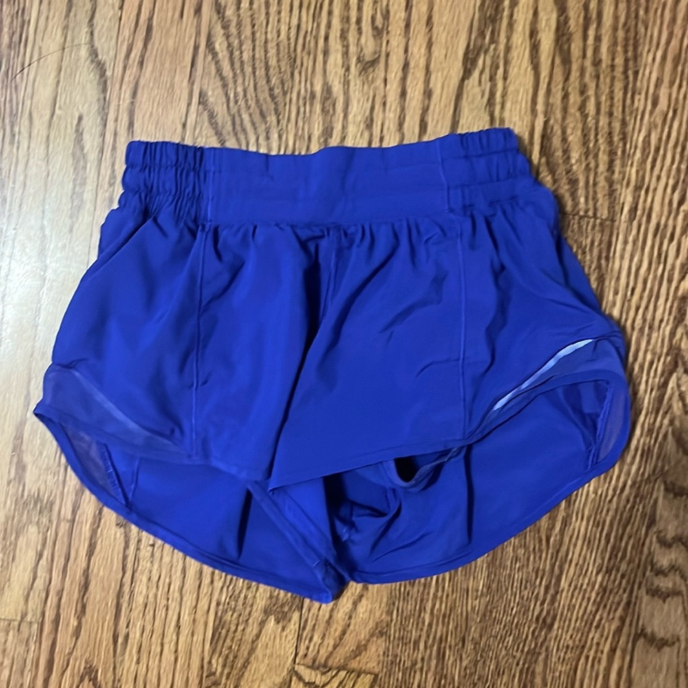lululemon blue 2.5 hotty hots